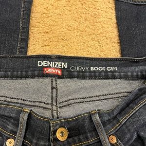 Levi Curvy Boot Cut Jeans